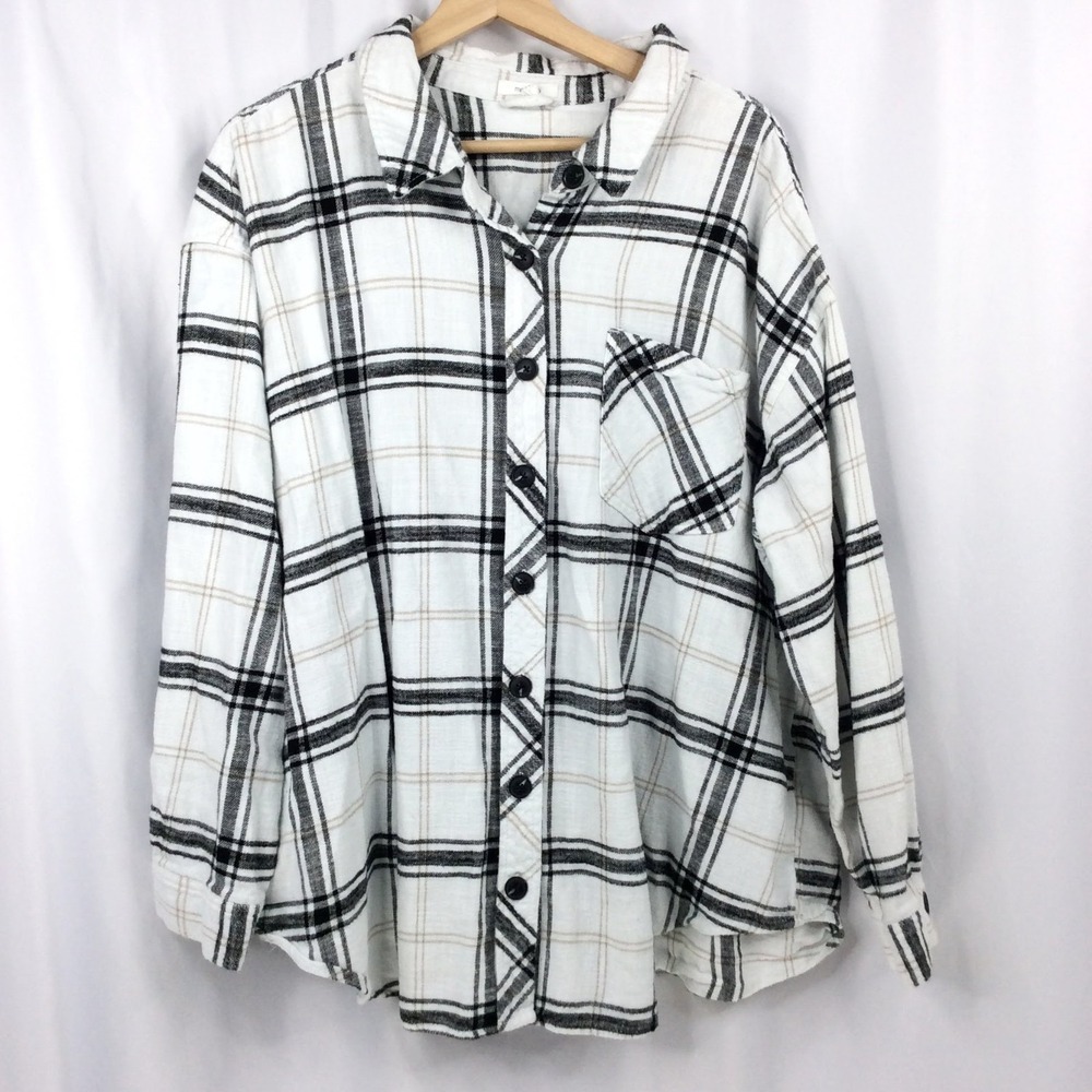 Maurices Plaid Cotton Flannel Top Women's Plus Size 3X Black White Beige Button